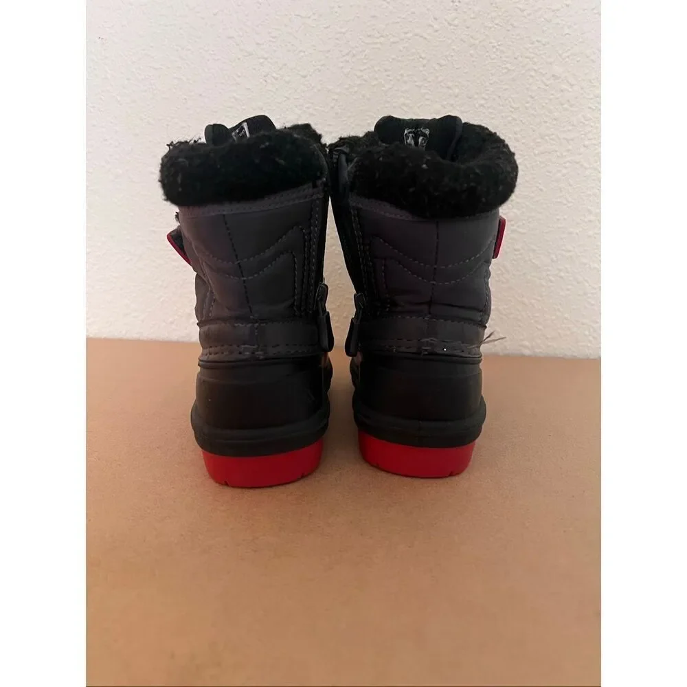 CAT & JACK GRAY & BLACK WINTER BOOTS - SIZE 5 toddlers